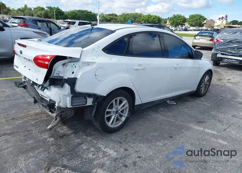 2018 Ford Focus Se z USA, uszkodzony, nr VIN 1FADP3F23JL294930